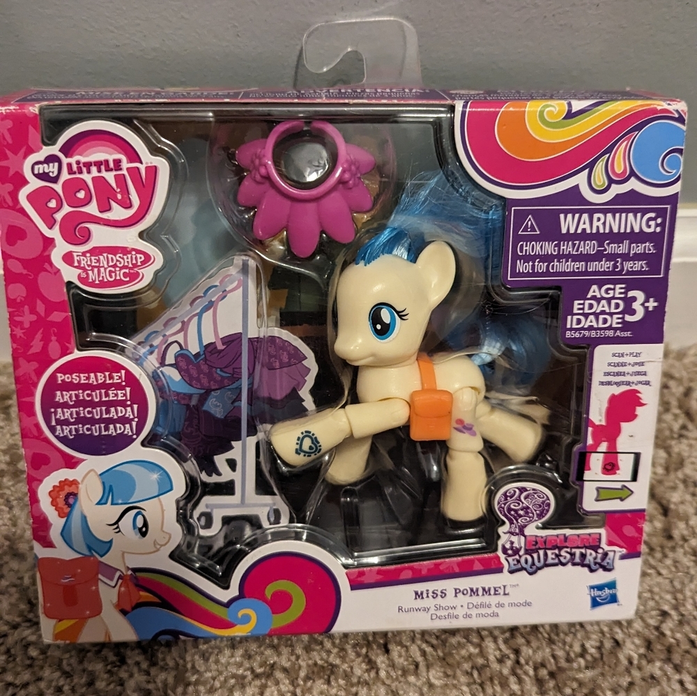 Brand new My Little Pony Friendship is Magic Miss Pommel figurine